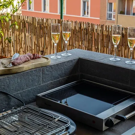 Navigli-darsena Terrazza Esclusiva Sulla * Milan